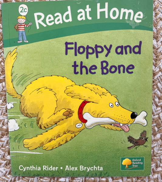 Floppy and the Bone - Cynthia Rider - Oxford Reading Tree